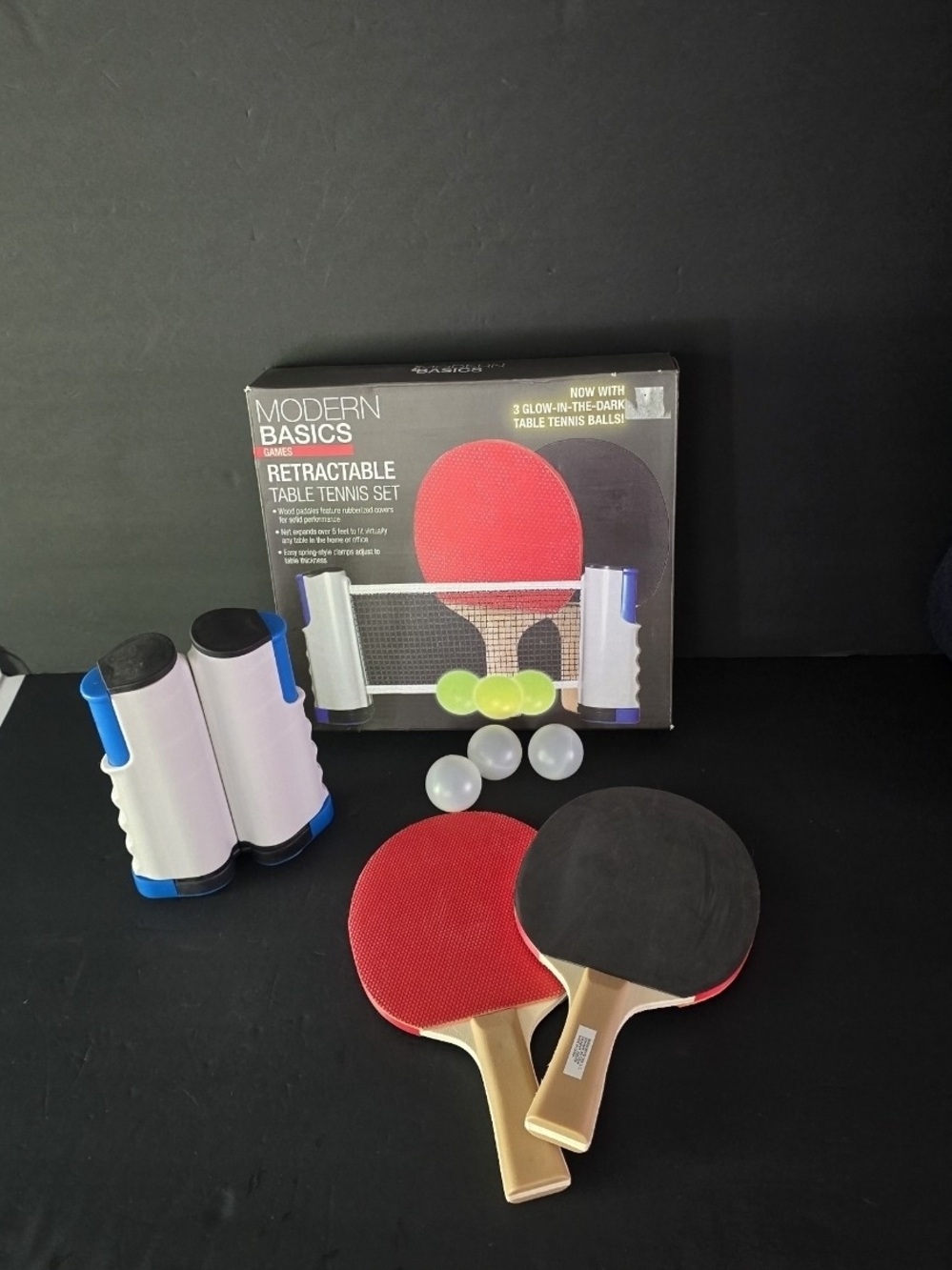 Retractable Table Tennis Set - Red/Black Paddles